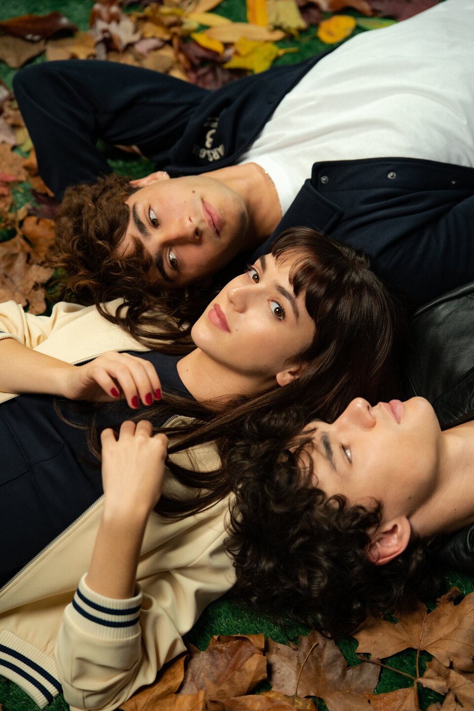 'Dímelo bajito': Un triángulo amoroso lleno de contradicciones y pasión