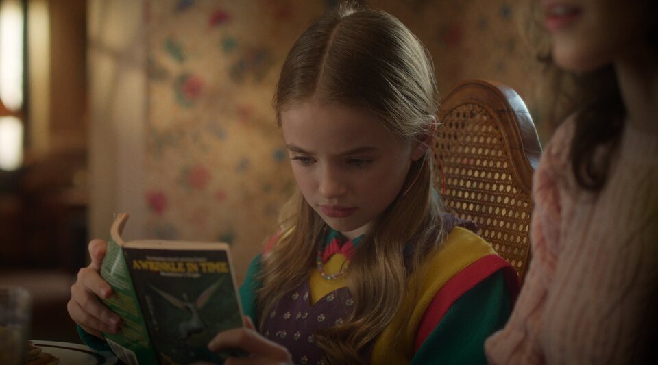 'Stranger Things':  La Srta. Harris está interpretada por una profesora del instituto de los Hermanos Duffer