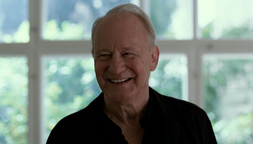 'Valor sentimental': Stellan Skarsg&aring;rd se alz&oacute; con el Globo de Oro a la mejor interpretaci&oacute;n masculina de reparto