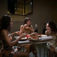 La vida fuera (Fuori)