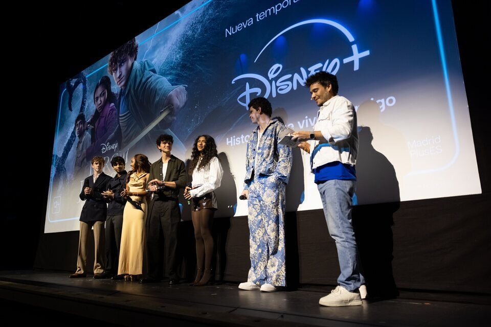 El cast present&oacute; el evento fan que tuvo lugar en la capital espa&ntilde;ola para promocionar la segunda temporada de la ficci&oacute;n 