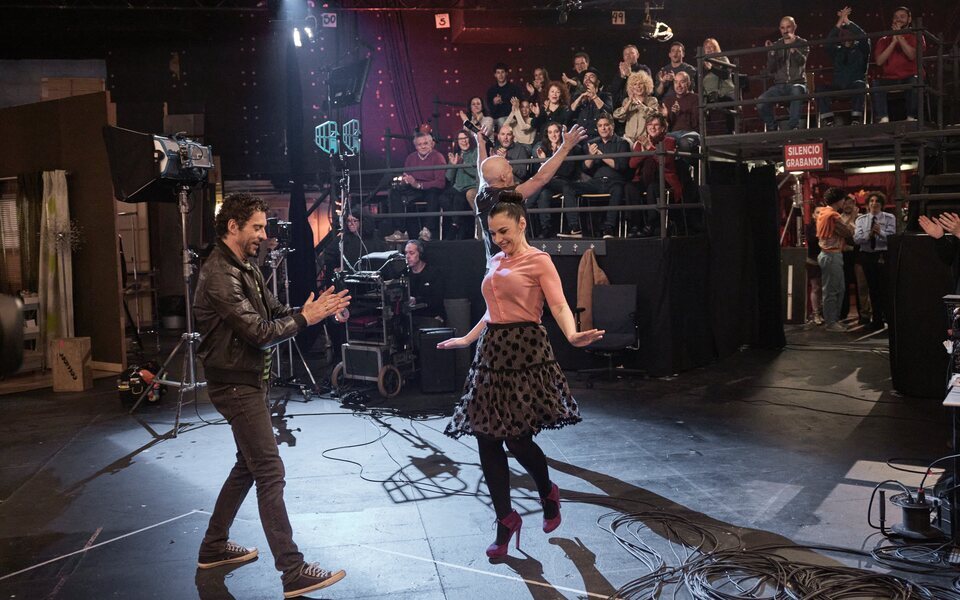 'A&iacute;da y vuelta' se mete en el rodaje de un cap&iacute;tulo de 'A&iacute;da'