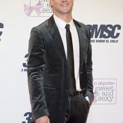 Tres metros sobre el cielo