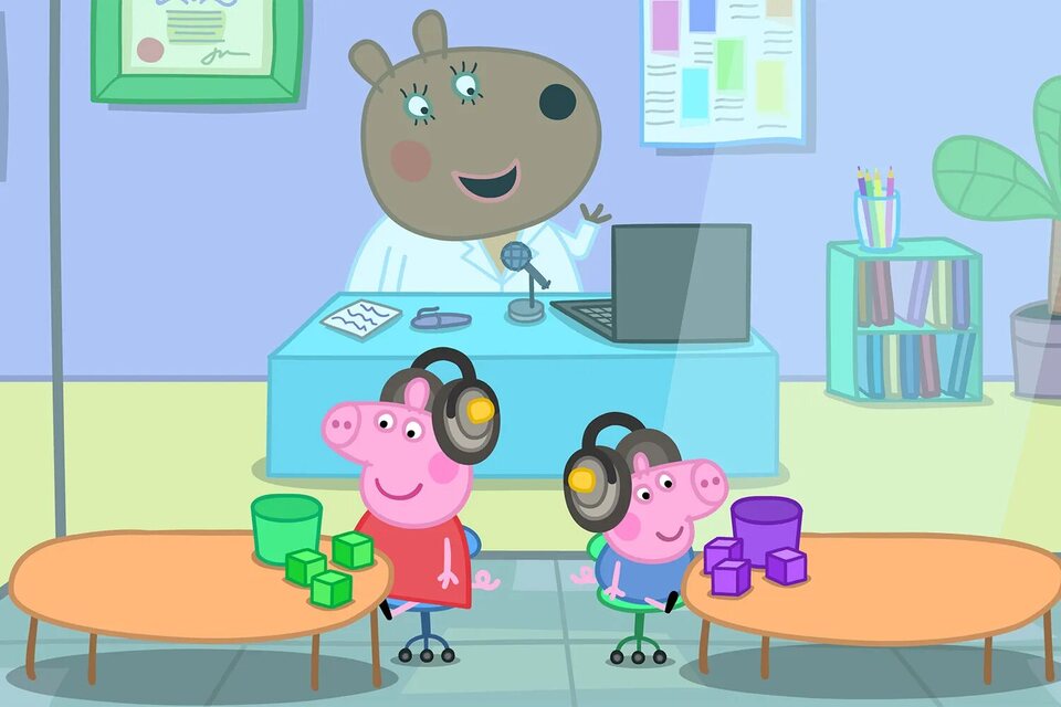 Peppa y George Pig en una revisi&oacute;n m&eacute;dica
