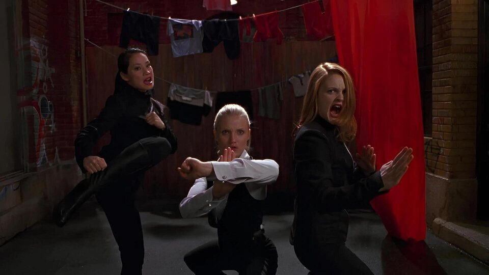 Drew Barrymore podr&iacute;a dirigir lo nuevo de &lsquo;Los &Aacute;ngeles de Charlie&rsquo; 