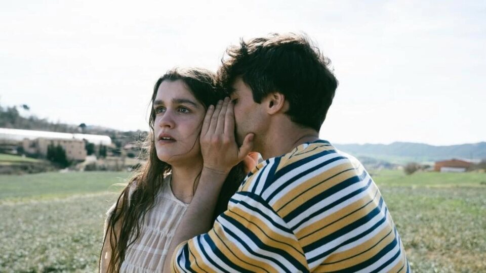 Amaia Romero y Javier Ambrossi en el rodaje de 'La mes&iacute;as'