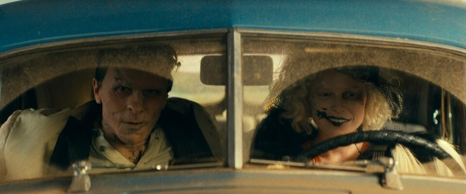 Las interpretaciones de Buckley y Bale tambi&eacute;n diversas aunque coincidentes en la qu&iacute;mica de los actores 