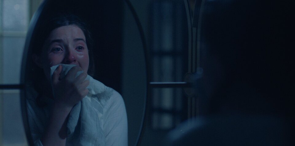 Hay una violencia m&aacute;s escondida, pero a veces tambi&eacute;n tremendamente despiadada en 'Los testamentos'