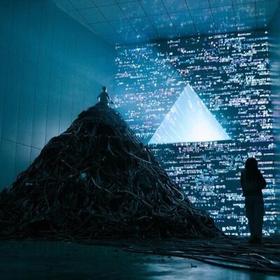 Buena suerte, Diviértete, No mueras