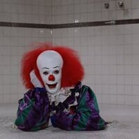 Muere Tim Curry, el payaso Pennywise original y villano de 'Solo en casa 2', a los 80 años