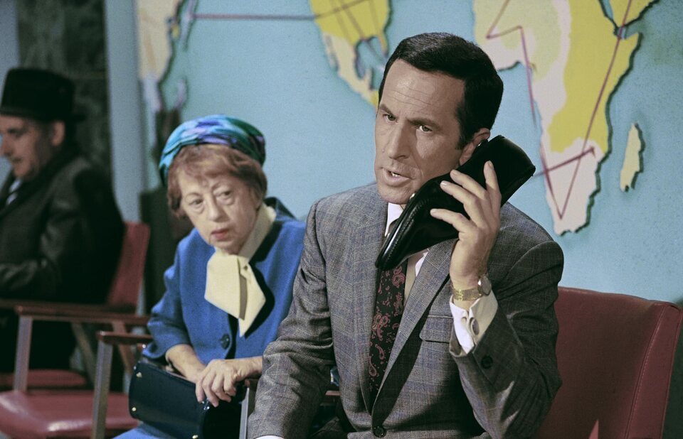 'Superagente 86' tiene planes para un reboot con el c&oacute;mico John Mulaney