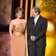 Anne Sweeney y Tom Sherac presentando en los Oscar 2011
