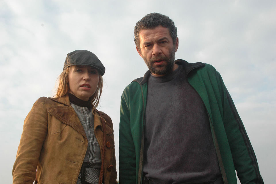 La mujer con la nariz rota