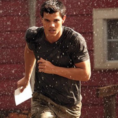 Jacob corre bajo la lluvia en 'Amanecer: Parte 1'