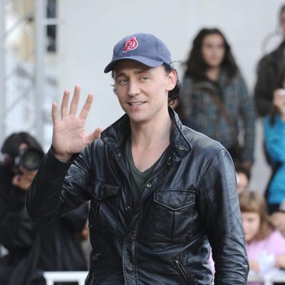 Tom Hidlleston llega al Festival de San Sebastián