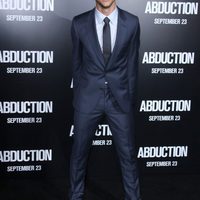 Taylor Lautner presenta 'Sin salida' en Los Angeles