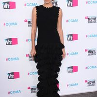 Charlize Theron en la entrada de los Critics' Choice Awards 2012