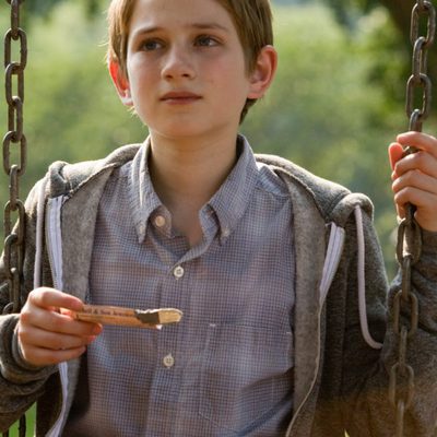 Tan fuerte, tan cerca