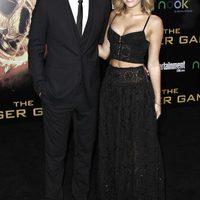 Liam Hemsworth y Miley Cyrus en la premiére mundial de 'Los Juegos del Hambre'