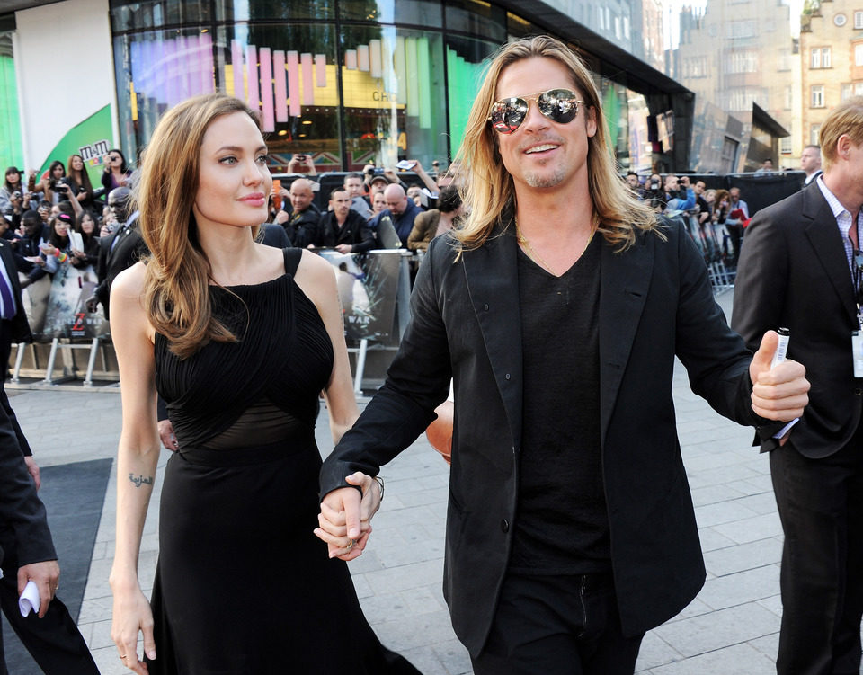 Angelina Jolie y Brad Pitt a su llegada al estreno de 'Guerra Mundial Z' en Londres