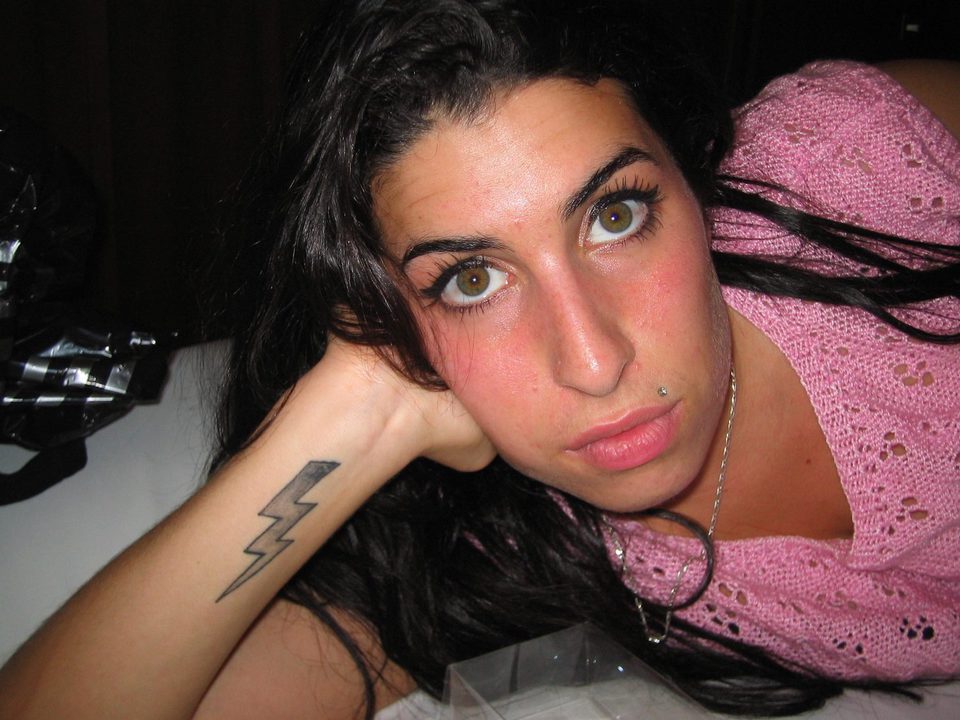 Amy (La chica detrás del nombre)