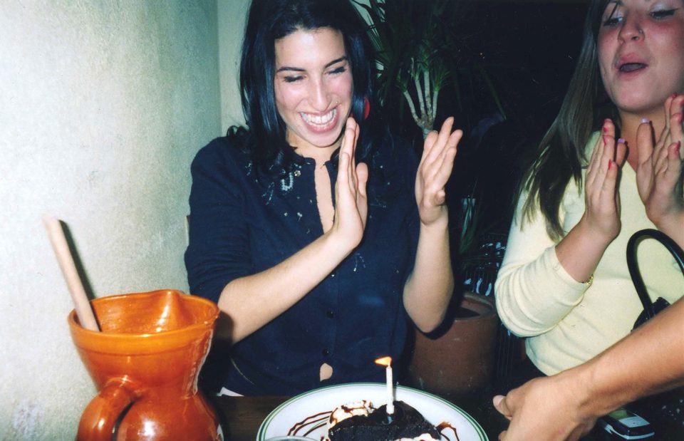 Amy (La chica detrás del nombre)