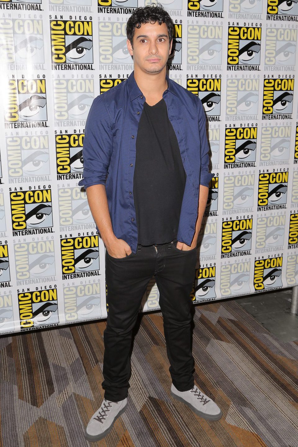 Elyes Gabel en la Comic-Con 2015