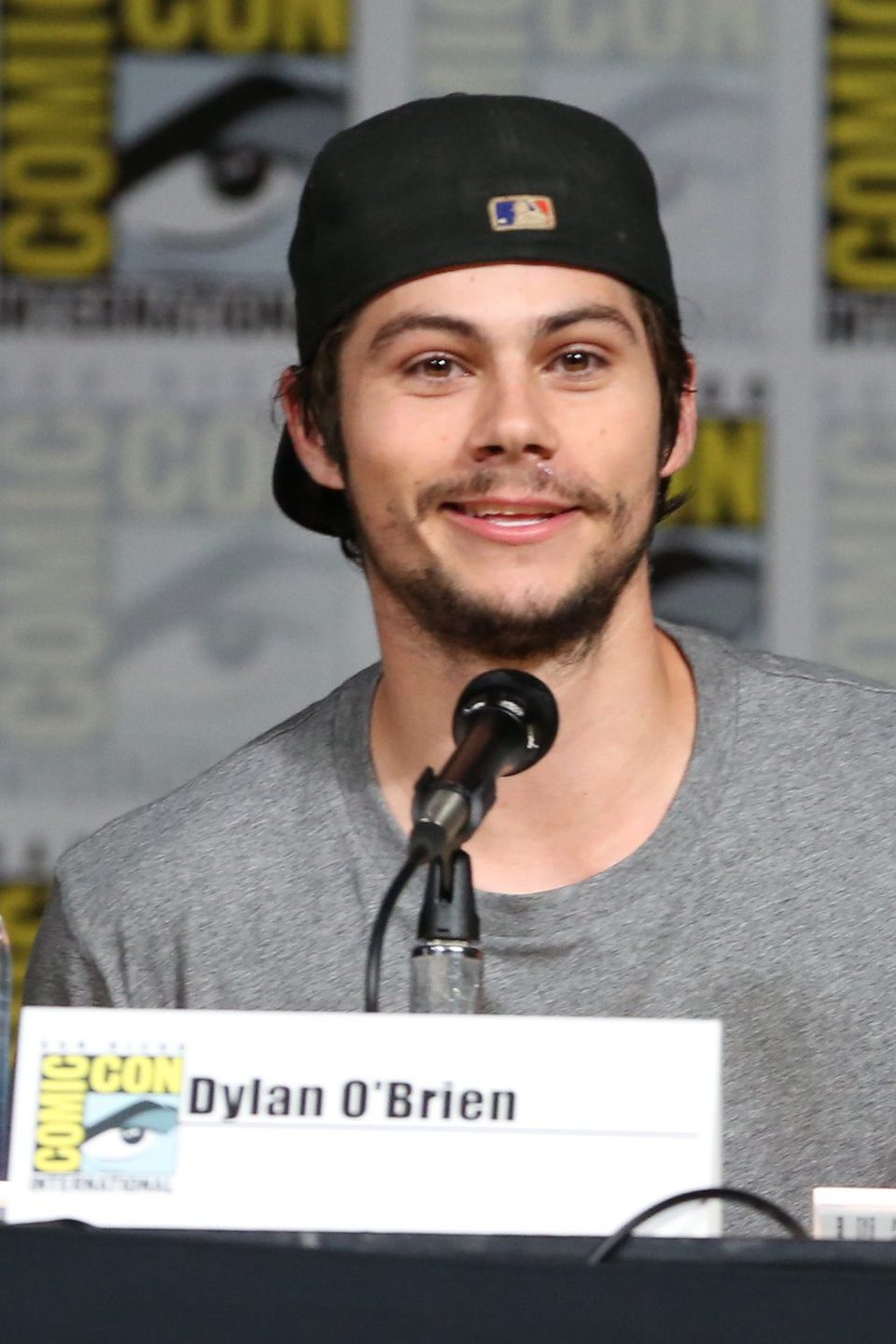 Dylan O'Brien en la Comic-Con 2015