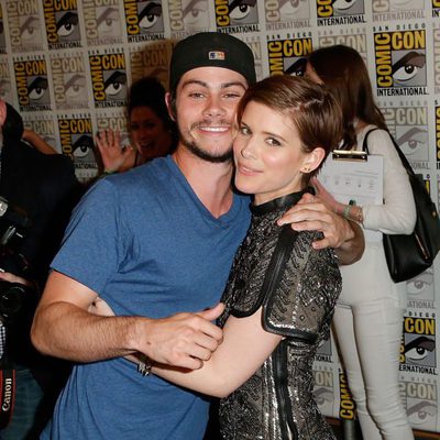 Dylan O'Brien y Kate Mara en la Comic-Con 2015