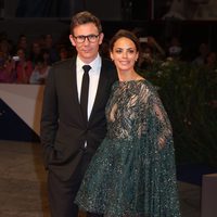 Michel Hazanavicius y Bérénice Bejo en la 72ª edición del Festival de Venecia