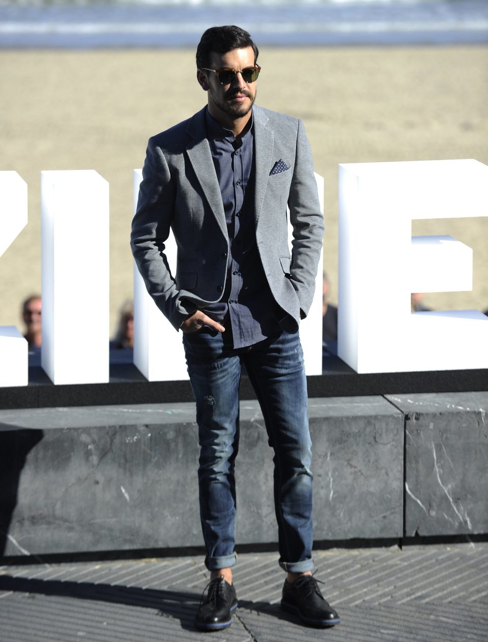 Mario Casas posa en el Festival de Cine de San Sebastián 2015
