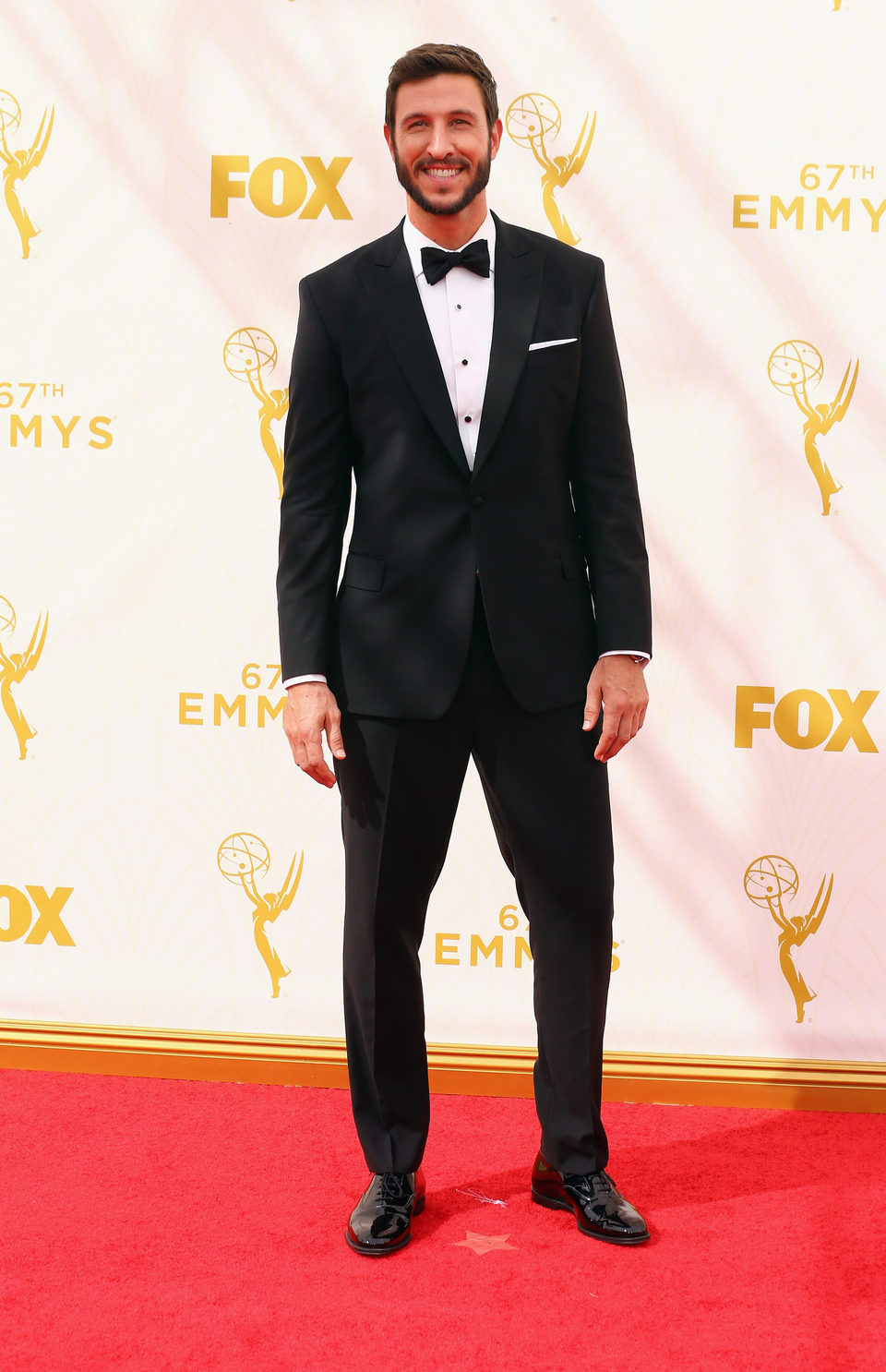 Pablo Schreiber en la alfombra roja de los Premios Emmy 2015
