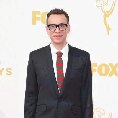 Fred Armisen en la alfombra roja de los Premios Emmy 2015