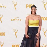 Dascha Polanco en la alfombra roja de los Emmy 2015