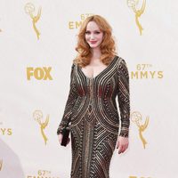 Christina Hendricks en la alfombra roja de los Premios Emmy 2015