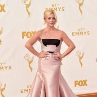 Jane Krakowski en la alfombra roja de los Premios Emmy 2015