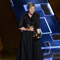 Frances McDormand recibiendo el Premio Emmy 2015