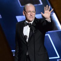 Richard Jenkins recibiendo el Premio Emmy 2015