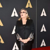 Carrie Fisher en la alfombra roja de los Governor's Awards 2015