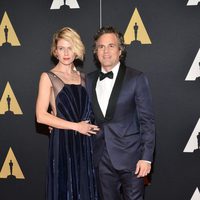 Mark Ruffalo y su esposa en los Governor's Awards 2015
