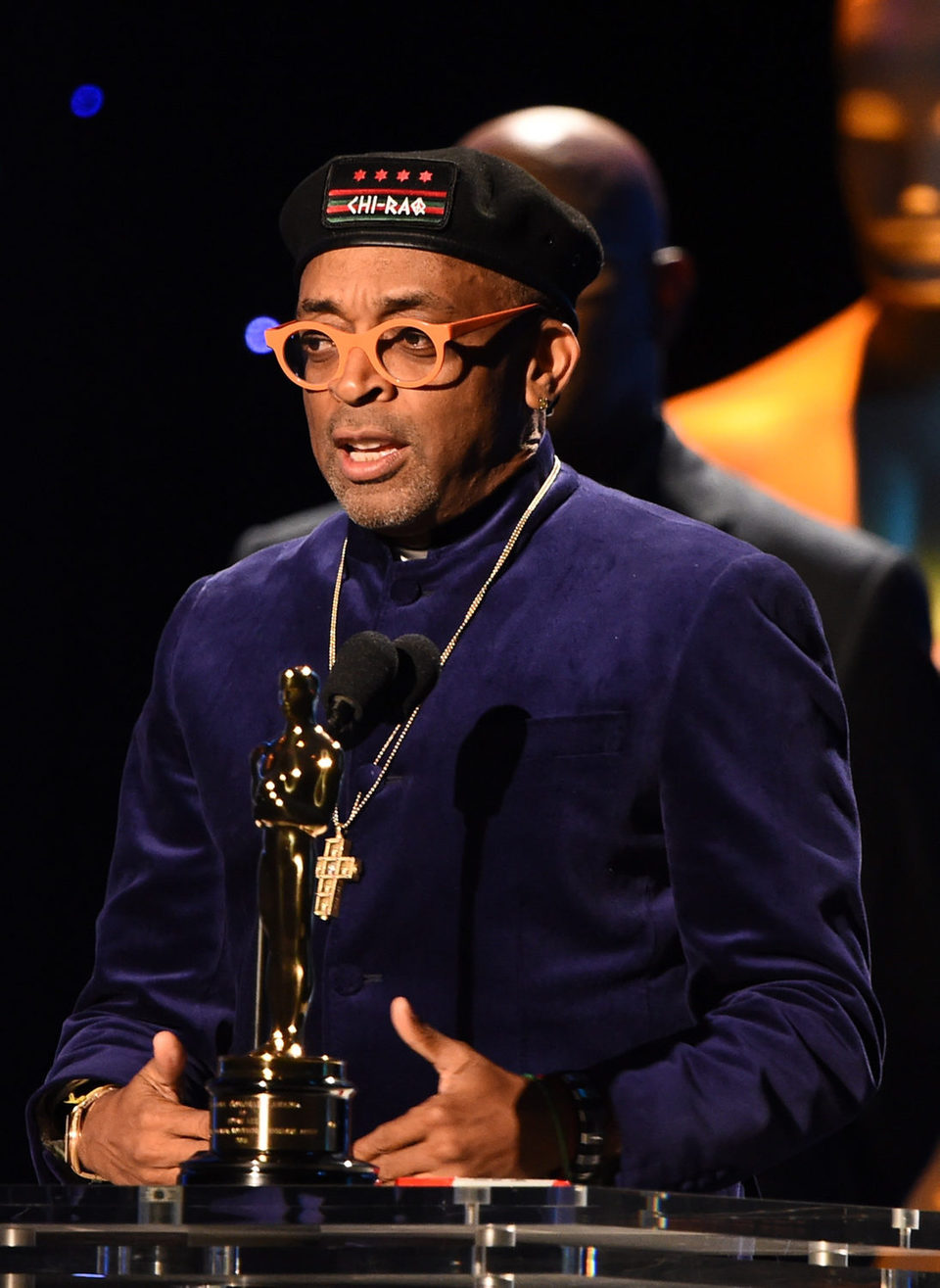 Spike Lee recibiendo el Oscar honorífico de la Academia