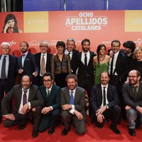 El equipo de 'Ocho apellidos catalanes' posa en la Premiere