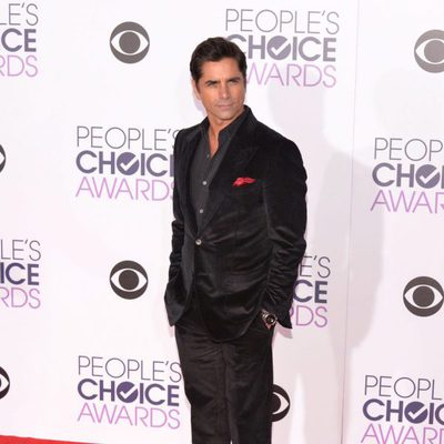 John Stamos en los People's Choice Awards 2016