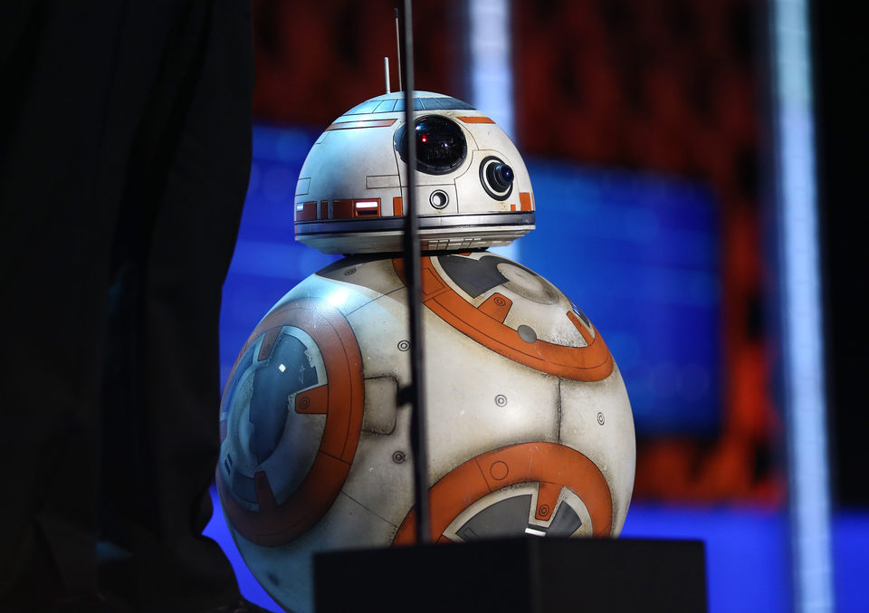 BB-8 también asistió a la gala de Critics Choice Awards 2016