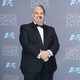 Mel Rodríguez sorprendió a todos con su extravagante look en los Critics Choice Awards 2016
