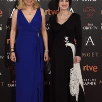 Emma Ozores y Adriana Ozores en la alfombra roja de los Premios Goya 2016