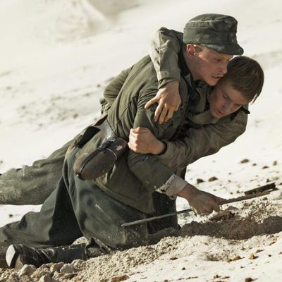 Land of Mine: Bajo la arena