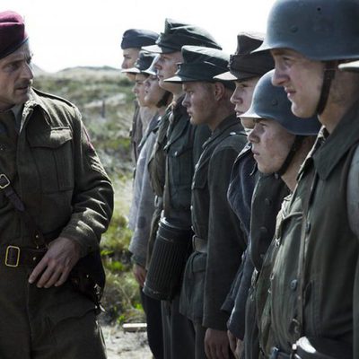 Land of Mine: Bajo la arena