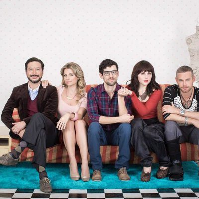 No sé si cortarme las venas o dejármelas largas