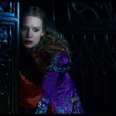 Alicia a través del espejo